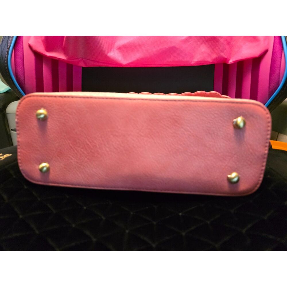 Vendula London Cat Cafe Grab Bag Matching Wallet - Retired (Damaged Handles) - Picture 4 of 10